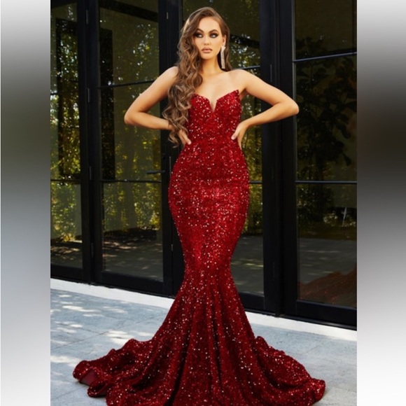 GORGEOUS Portia & Scarlett Red Sexy Sequin Prom Dress Size 6 - Picture 1 of 7